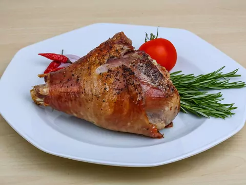 Przepis: golonki z indyka pieczone w rękawie